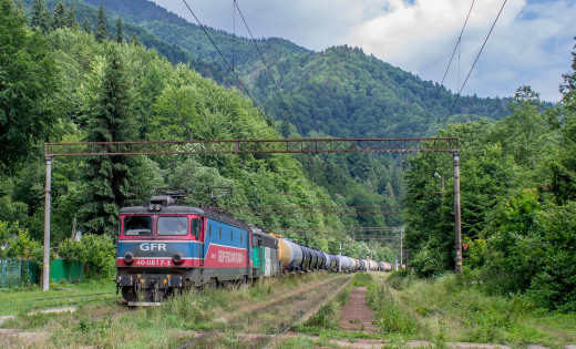 926628 (a): :2048x1237